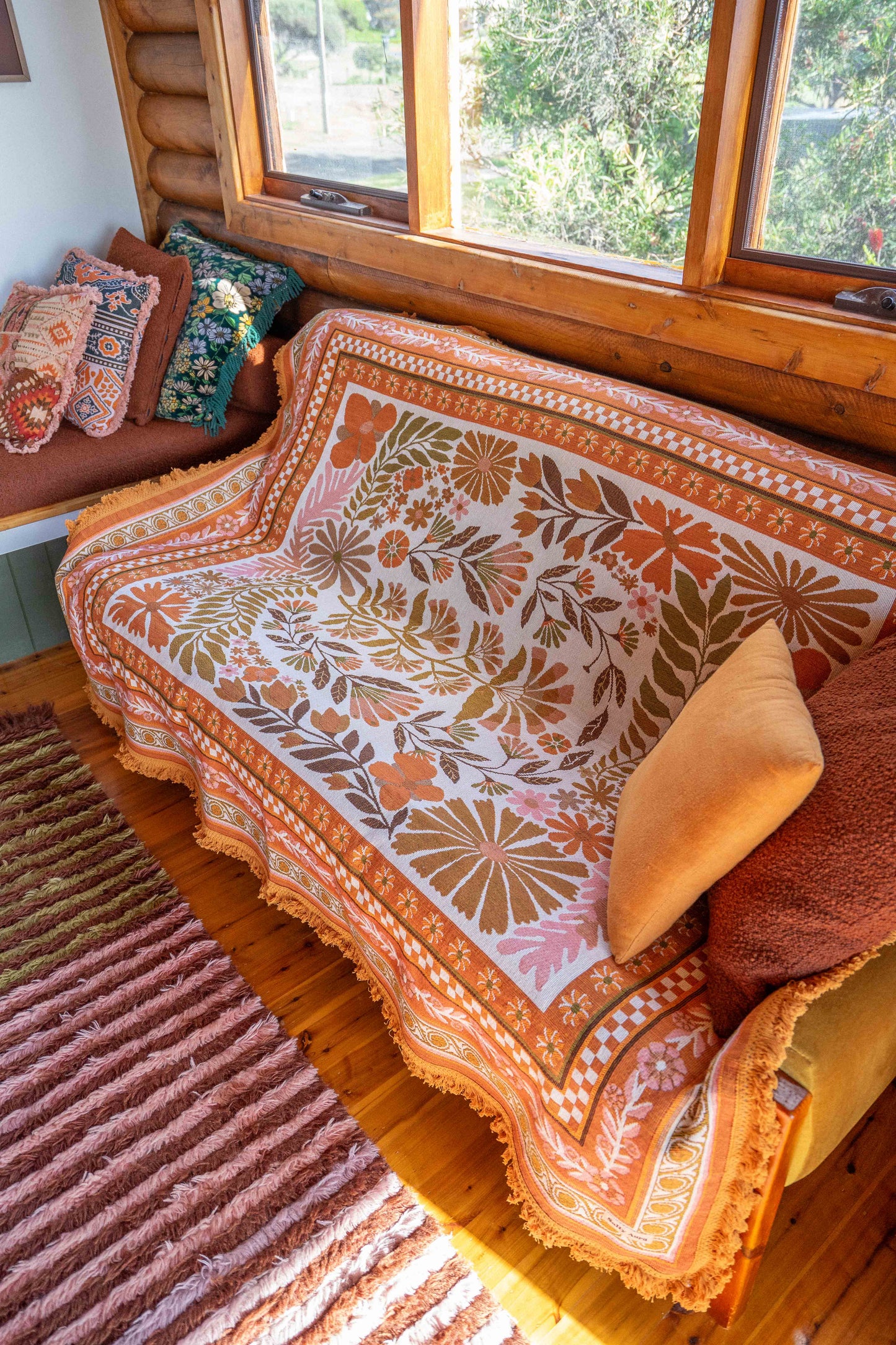 The Dahlia Rug