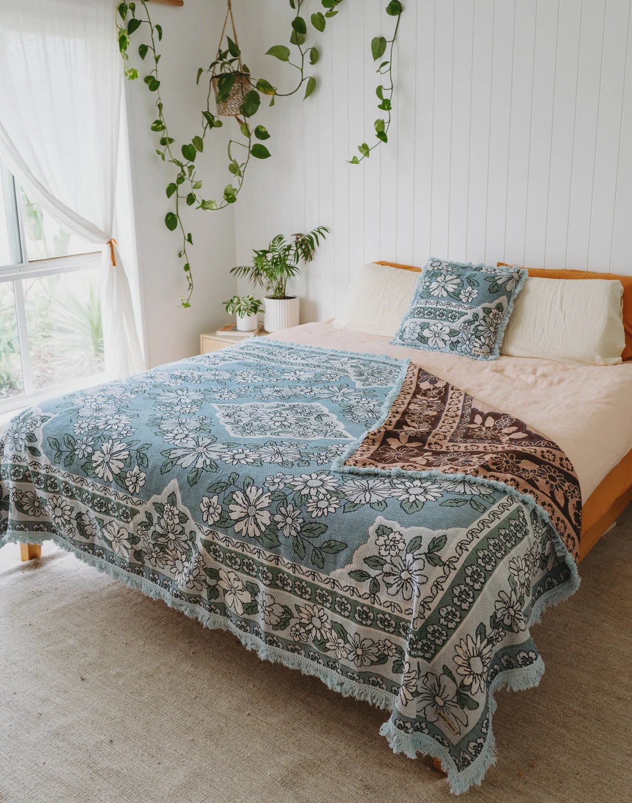 The Daisy Blue Rug
