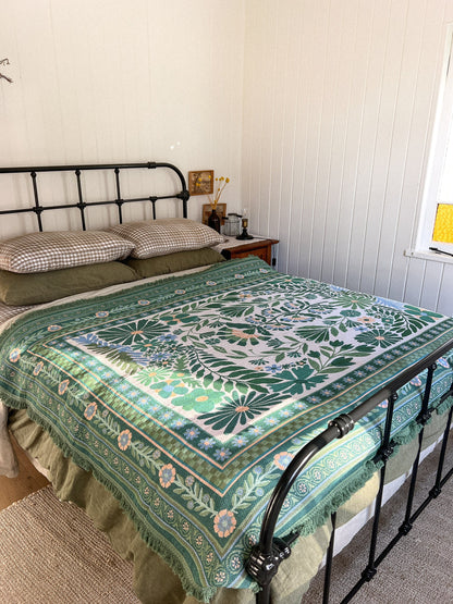 The Dahlia Green Rug