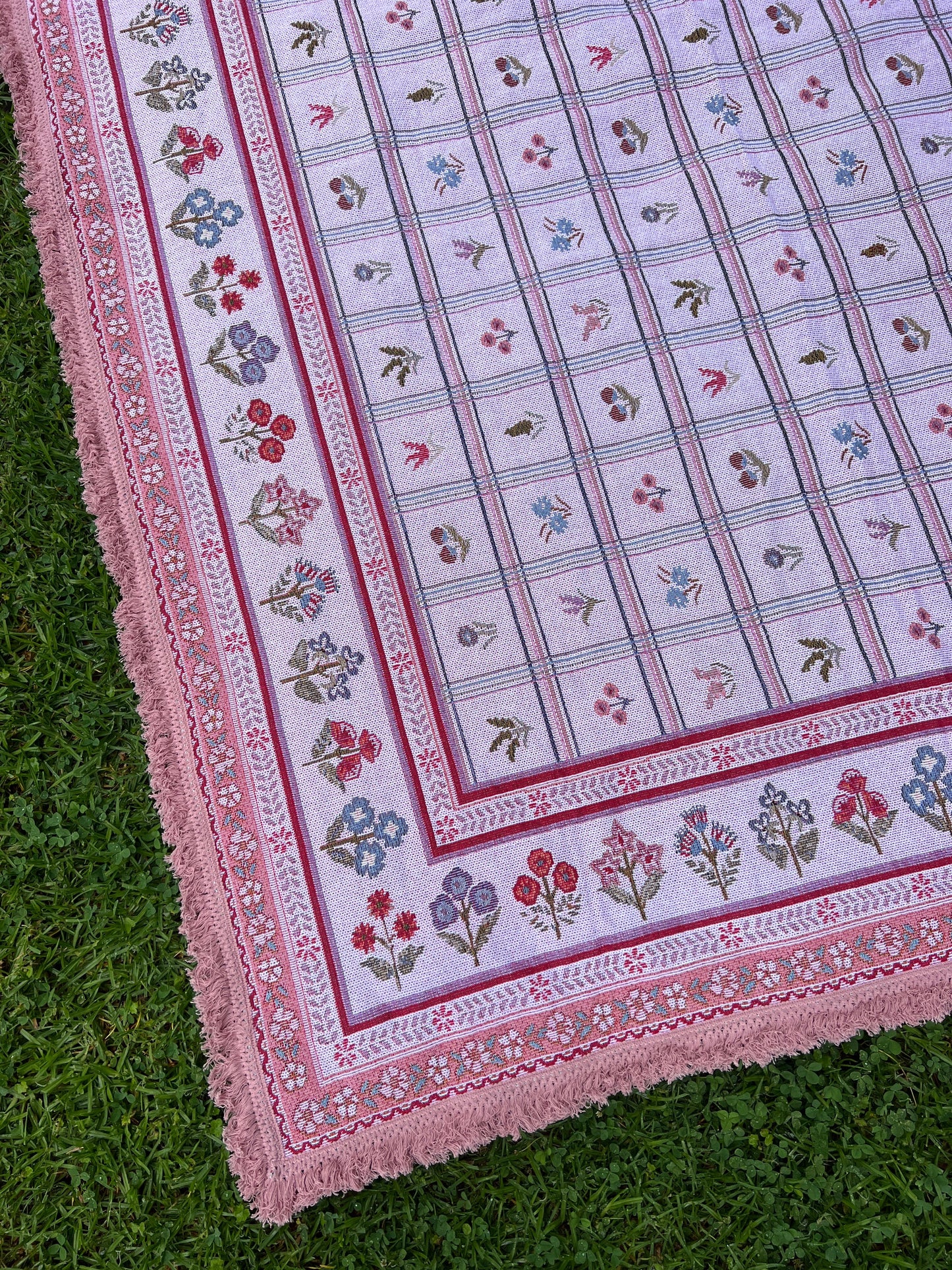 The Petal Rug