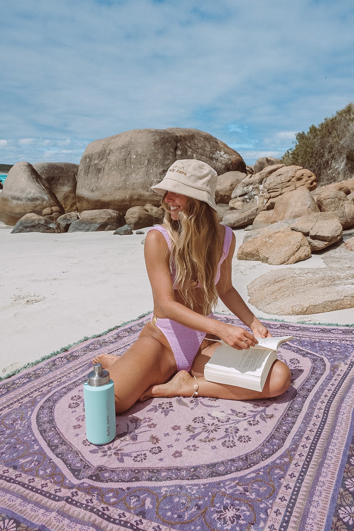 The Mira Rug